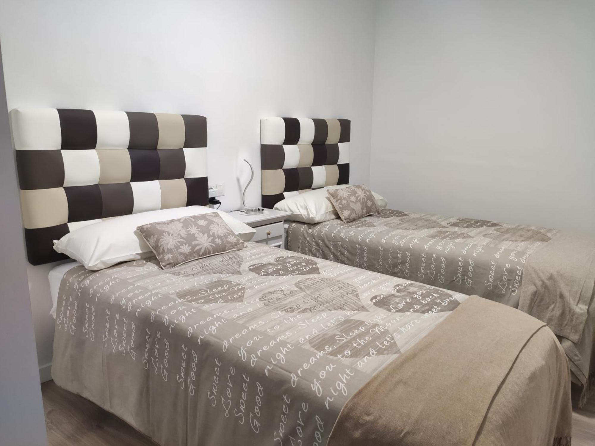 Apartamento Confort II ลาเซวดูร์เชย์ ภายนอก รูปภาพ
